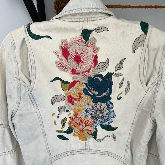 Blank NYC embroidered denim jacket - Picture 4 of 4